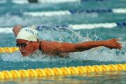 Delphinschwimmerin